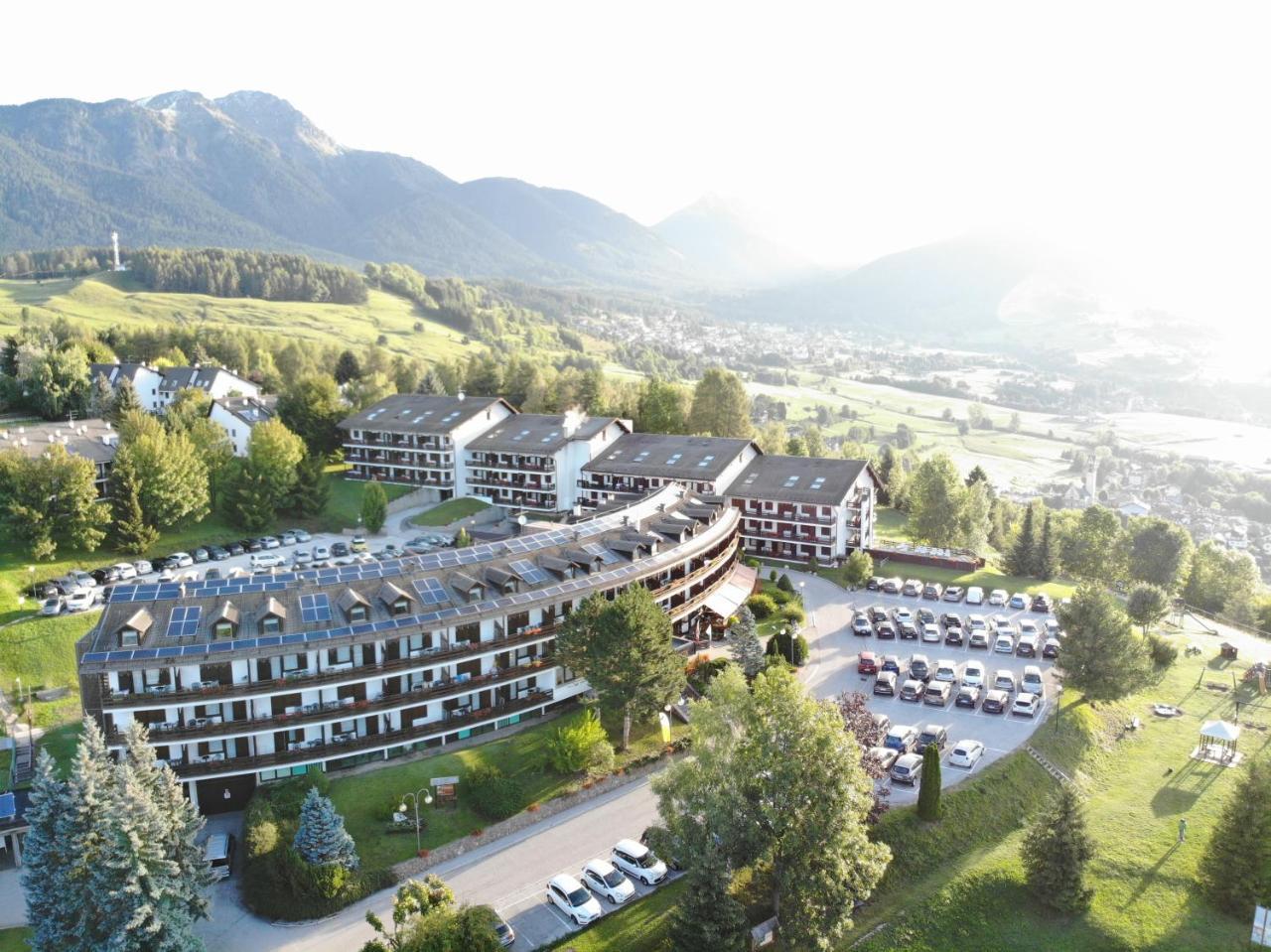 Hotel Resort Veronza Cavalese Eksteriør billede